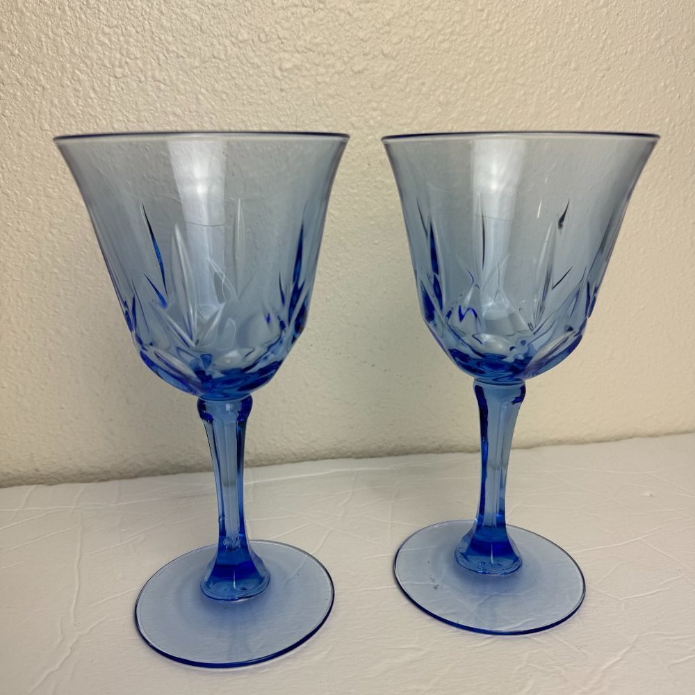 Vintage Blue Wine Glasses Goblets Set of 2 7.5" Tall - Picture 1 of 8